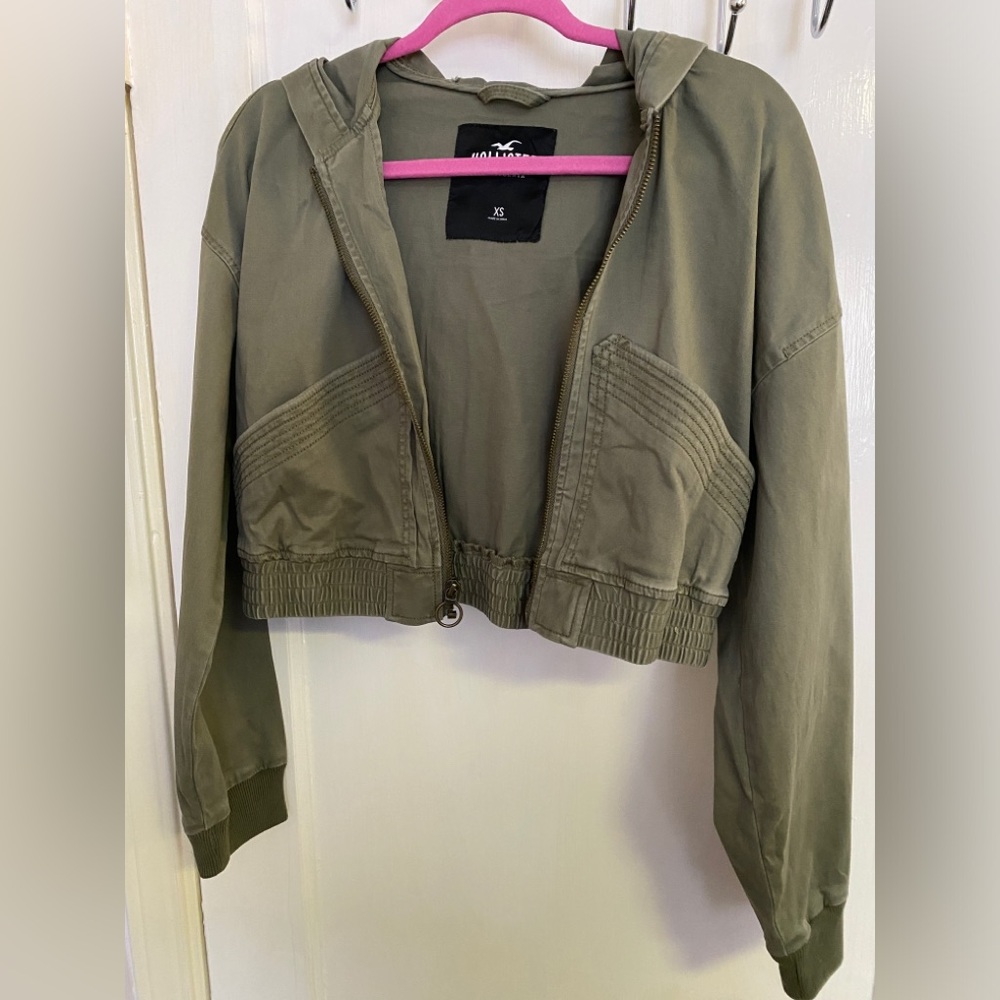 Hollister cropped jacket size XS